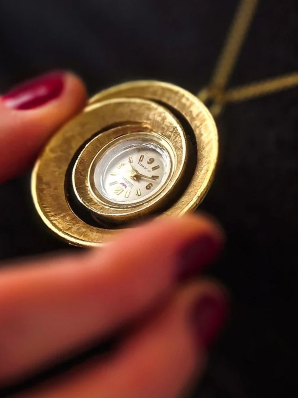 WALTHAM
Waltham Pendant jewel watch vintage
